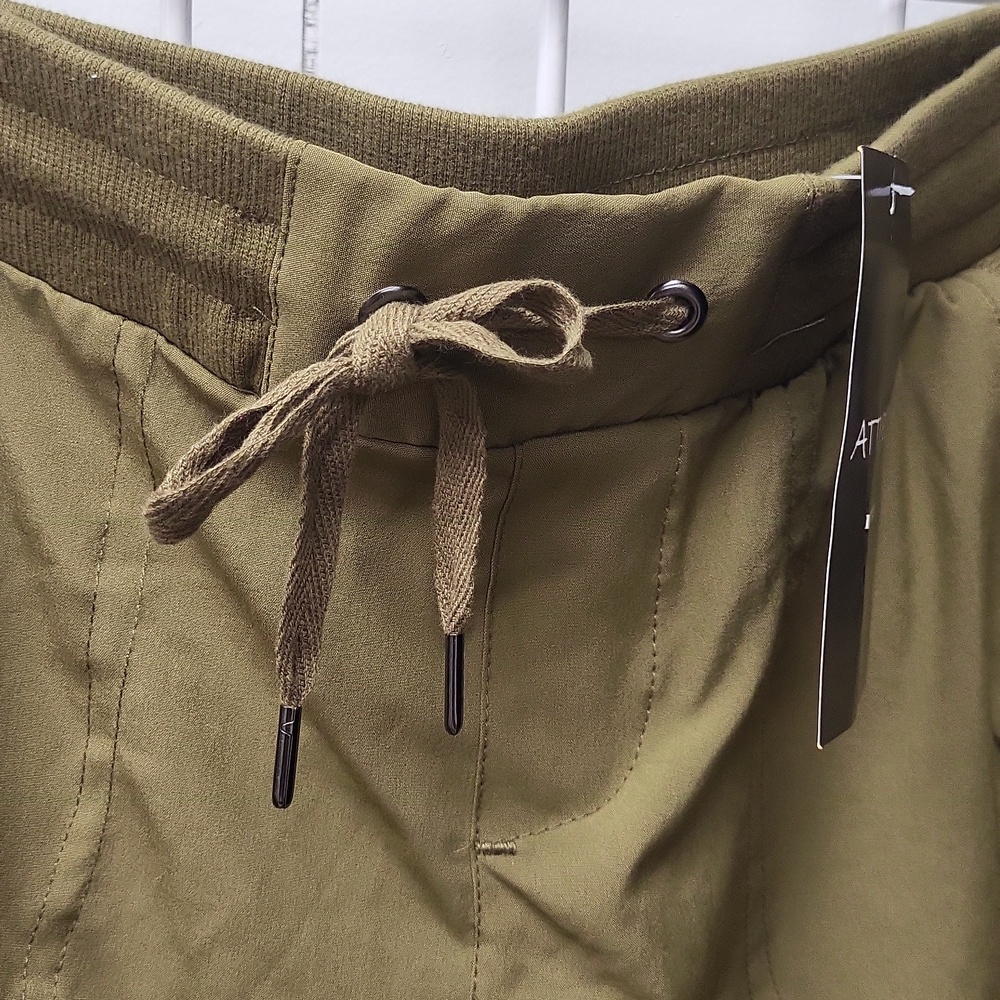 Attyre Olive Green Women’s Drawstring Cargo Shorts, 10p - Picture 4 of 7